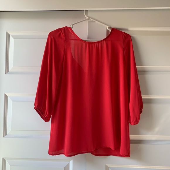 Pink Everly top with bow back! - Picture 5 of 8